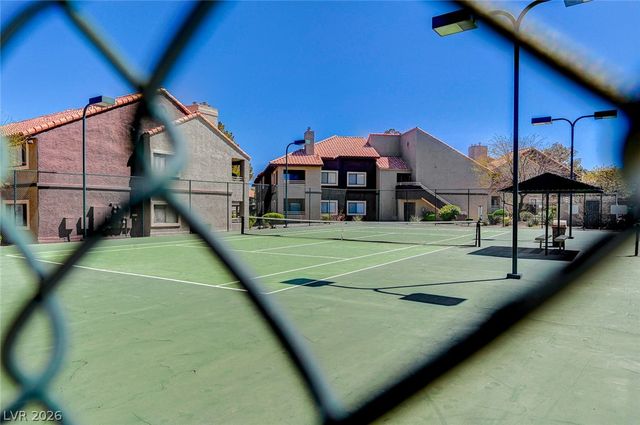 5074 South Rainbow Boulevard 206, Las Vegas, NV 89118