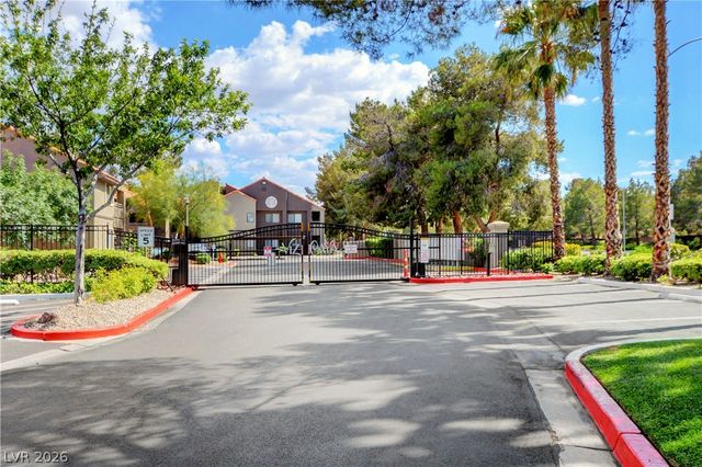5074 South Rainbow Boulevard 206, Las Vegas, NV 89118