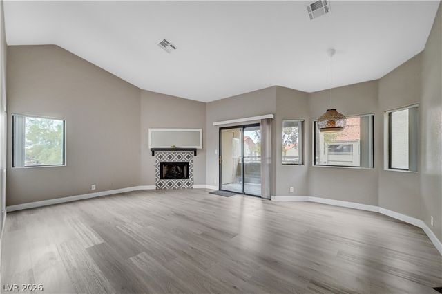 5074 South Rainbow Boulevard 206, Las Vegas, NV 89118