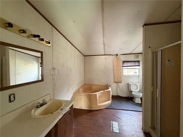 7431 Old Military Road, Mobile, AL 36582