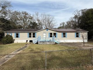 7431 Old Military Road, Mobile, AL 36582