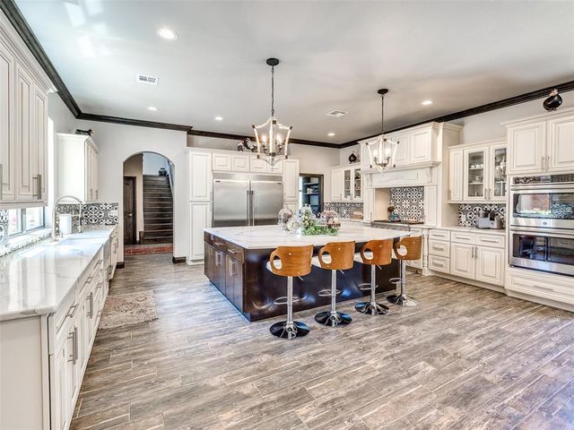 2808 Perth Drive, Edmond, OK 73013