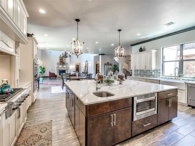 2808 Perth Drive, Edmond, OK 73013