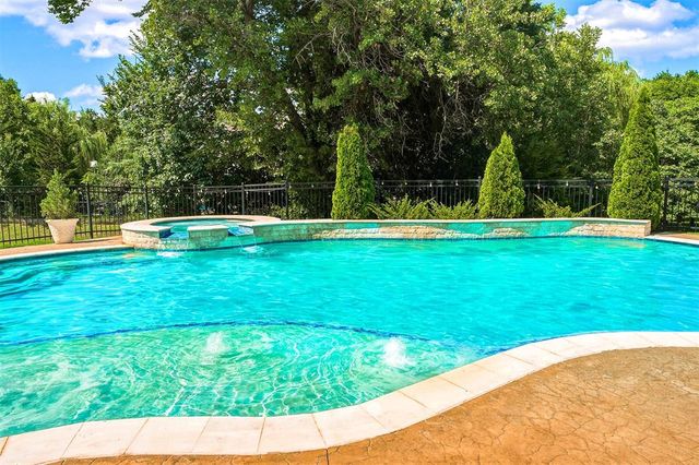 2808 Perth Drive, Edmond, OK 73013