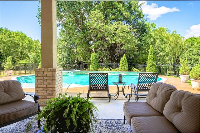 2808 Perth Drive, Edmond, OK 73013