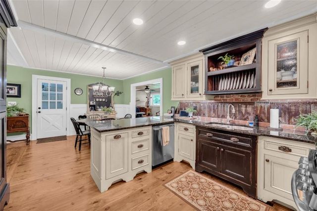 3969 Grove Trail, Loganville, GA 30052
