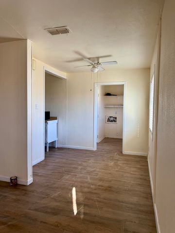 616 N Hudson Avenue, Lubbock, TX 79415