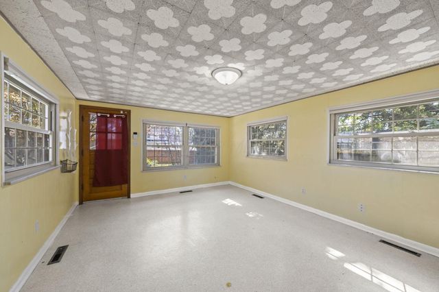 40 S Kellner Road, Columbus, OH 43209