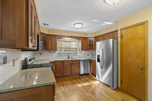 40 S Kellner Road, Columbus, OH 43209