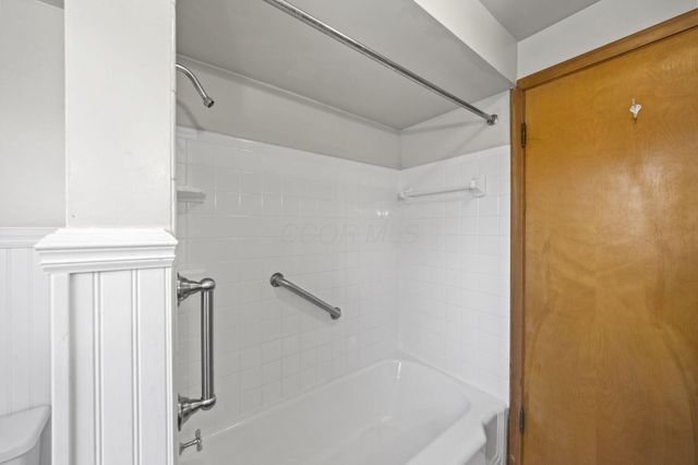 40 S Kellner Road, Columbus, OH 43209