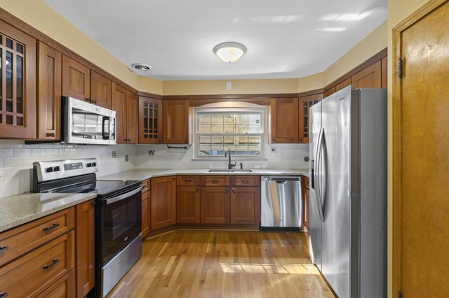 40 S Kellner Road, Columbus, OH 43209