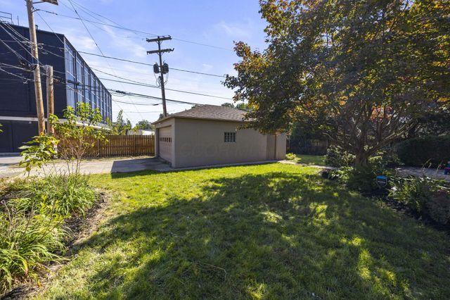 40 S Kellner Road, Columbus, OH 43209