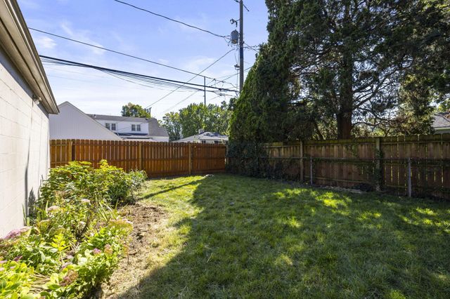 40 S Kellner Road, Columbus, OH 43209
