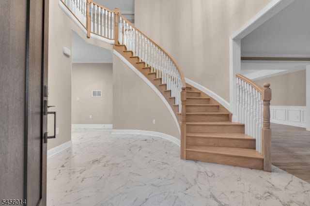 273 Berger St, Franklin Twp., NJ 08873