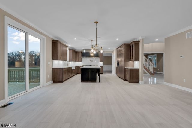 273 Berger St, Franklin Twp., NJ 08873