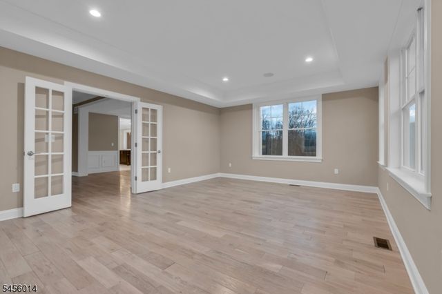 273 Berger St, Franklin Twp., NJ 08873