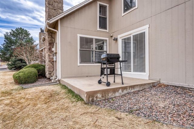 2621 S Xanadu Way B, Aurora, CO 80014