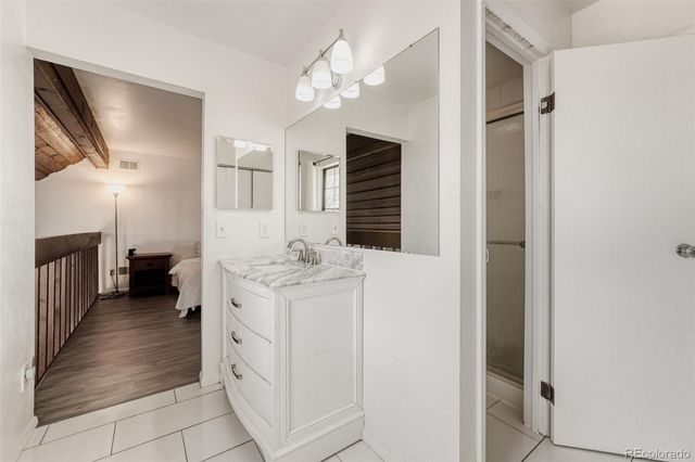 2621 S Xanadu Way B, Aurora, CO 80014