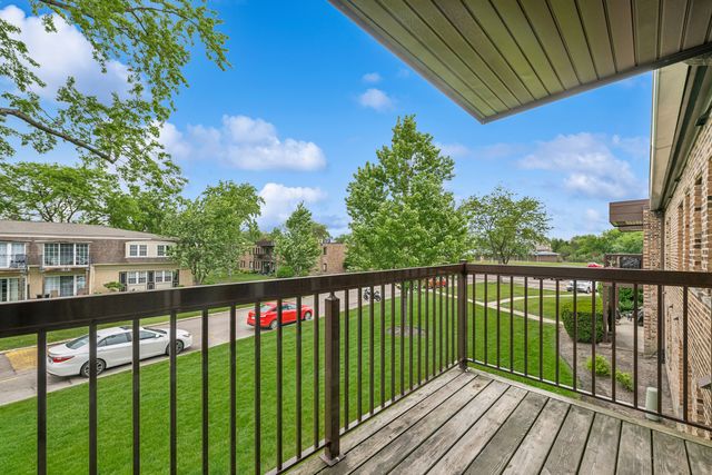 1165 Pleasant Run Drive 510, Wheeling, IL 60090