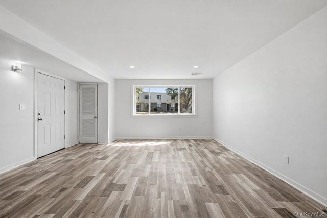 1901 Cortland Drive 19A, Newburgh, NY 12550