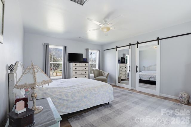 6998 Nobby Lail Road, Connelly Springs, NC 28612