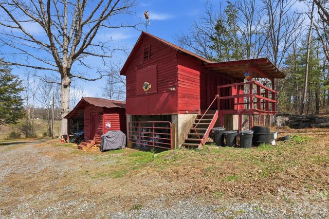 6998 Nobby Lail Road, Connelly Springs, NC 28612