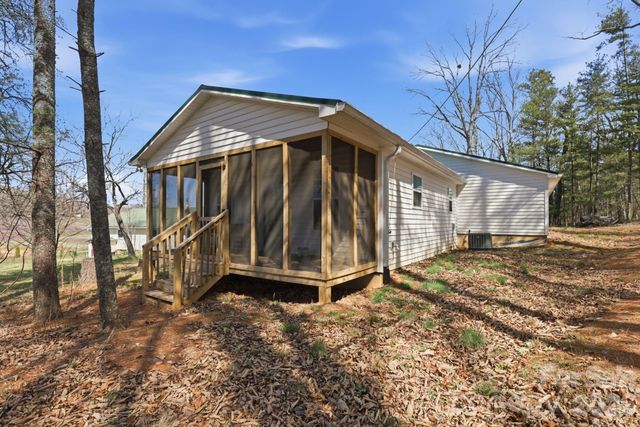 6998 Nobby Lail Road, Connelly Springs, NC 28612