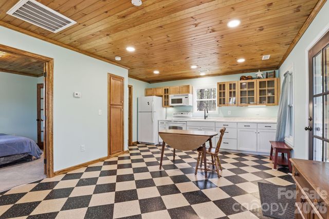 6998 Nobby Lail Road, Connelly Springs, NC 28612