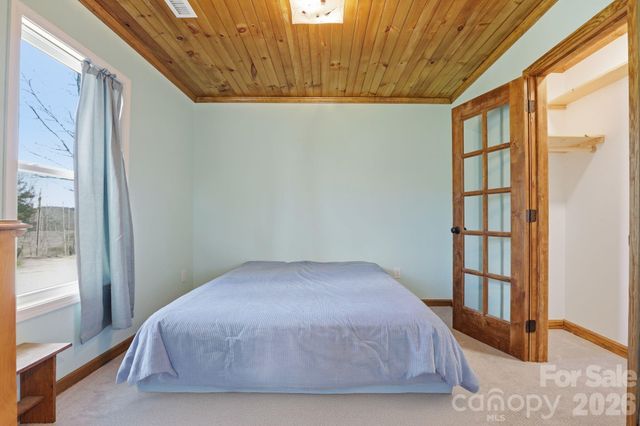 6998 Nobby Lail Road, Connelly Springs, NC 28612