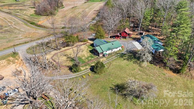 6998 Nobby Lail Road, Connelly Springs, NC 28612