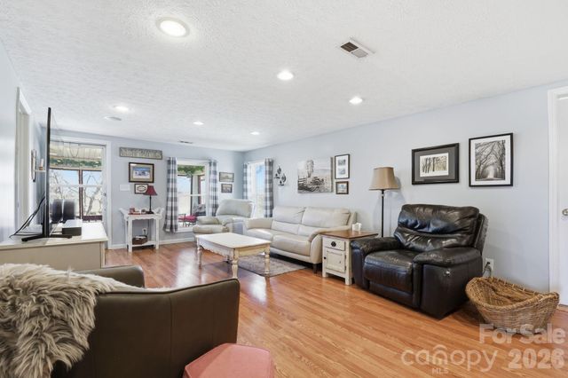 6998 Nobby Lail Road, Connelly Springs, NC 28612