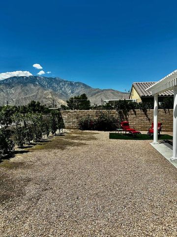 2651 Desert Breeze Way, Palm Springs, CA 92262