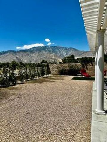 2651 Desert Breeze Way, Palm Springs, CA 92262