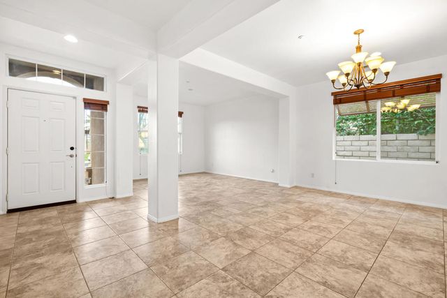 2651 Desert Breeze Way, Palm Springs, CA 92262