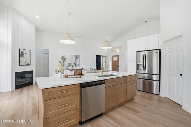 2083 WATER CREST Drive, Fleming Island, FL 32003