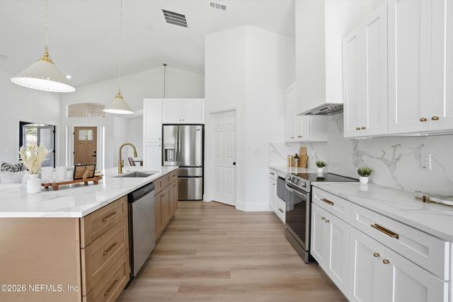 2083 WATER CREST Drive, Fleming Island, FL 32003