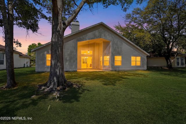 2083 WATER CREST Drive, Fleming Island, FL 32003