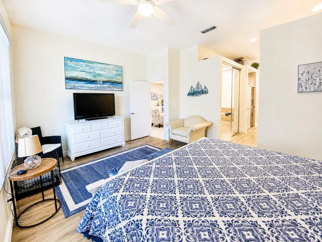 7529 SE Bay Cedar Circle, Hobe Sound, FL 33455