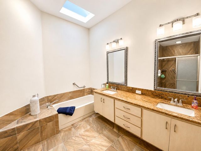 7529 SE Bay Cedar Circle, Hobe Sound, FL 33455