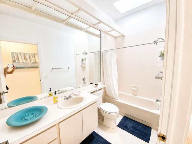 7529 SE Bay Cedar Circle, Hobe Sound, FL 33455