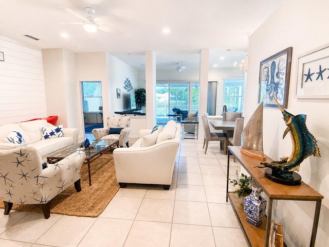7529 SE Bay Cedar Circle, Hobe Sound, FL 33455