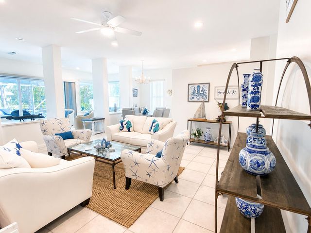 7529 SE Bay Cedar Circle, Hobe Sound, FL 33455