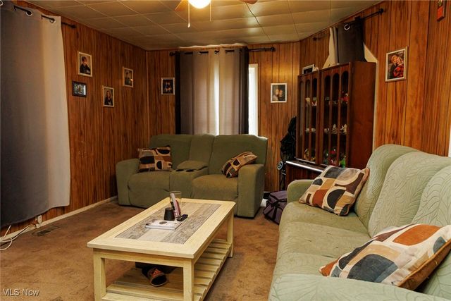 318 N 5th Street, Dennison, OH 44621