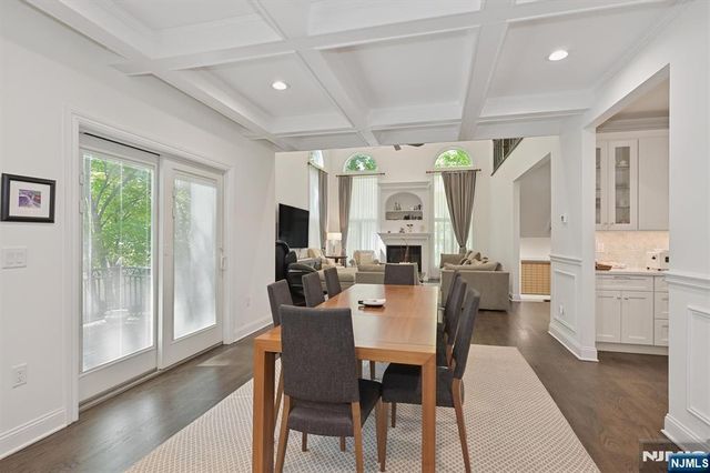 8 Ranch Lane, Closter, NJ 07624
