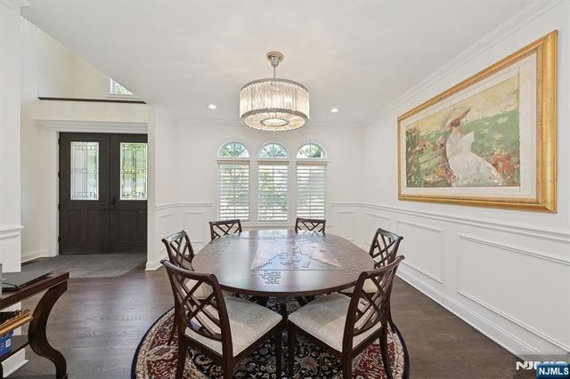 8 Ranch Lane, Closter, NJ 07624