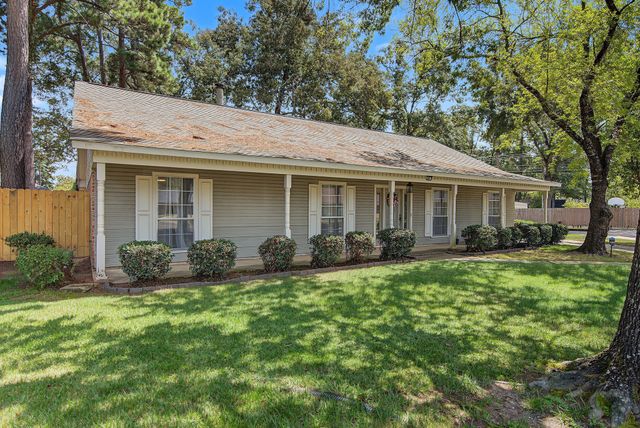 10011 Bedlington Court, Shreveport, LA 71118