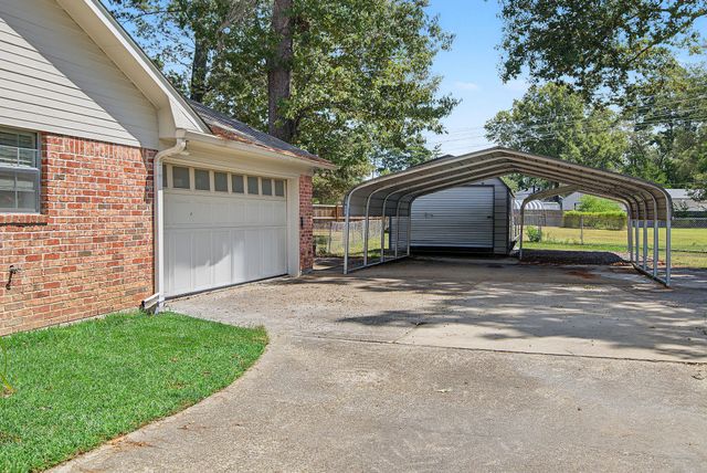 10011 Bedlington Court, Shreveport, LA 71118