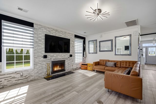 1178 Parish Way, Myrtle Beach, SC 29577