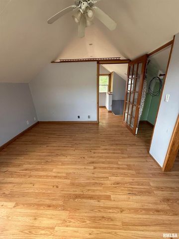 237 1ST Avenue, Clinton, IA 52732