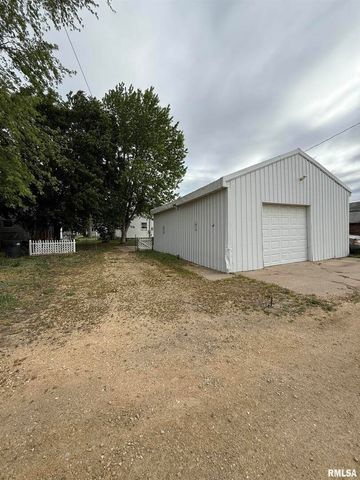 237 1ST Avenue, Clinton, IA 52732